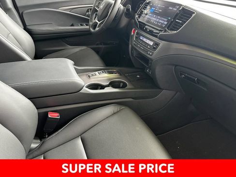 Used 2025 Honda Ridgeline RTL image 14