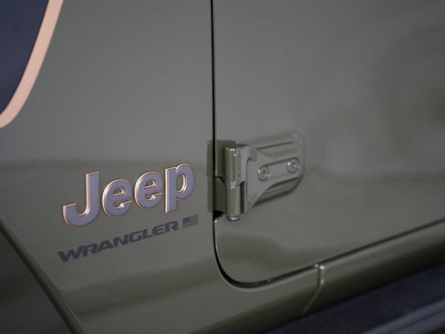 Used 2023 Jeep Wrangler Unlimited Rubicon 392 image 74