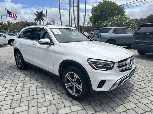 Used 2022 Mercedes-Benz GLC 300 4MATIC w/ Multimedia Package Lite image 15