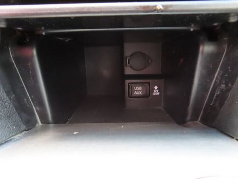 Used 2012 Toyota Camry SE FWD image 23