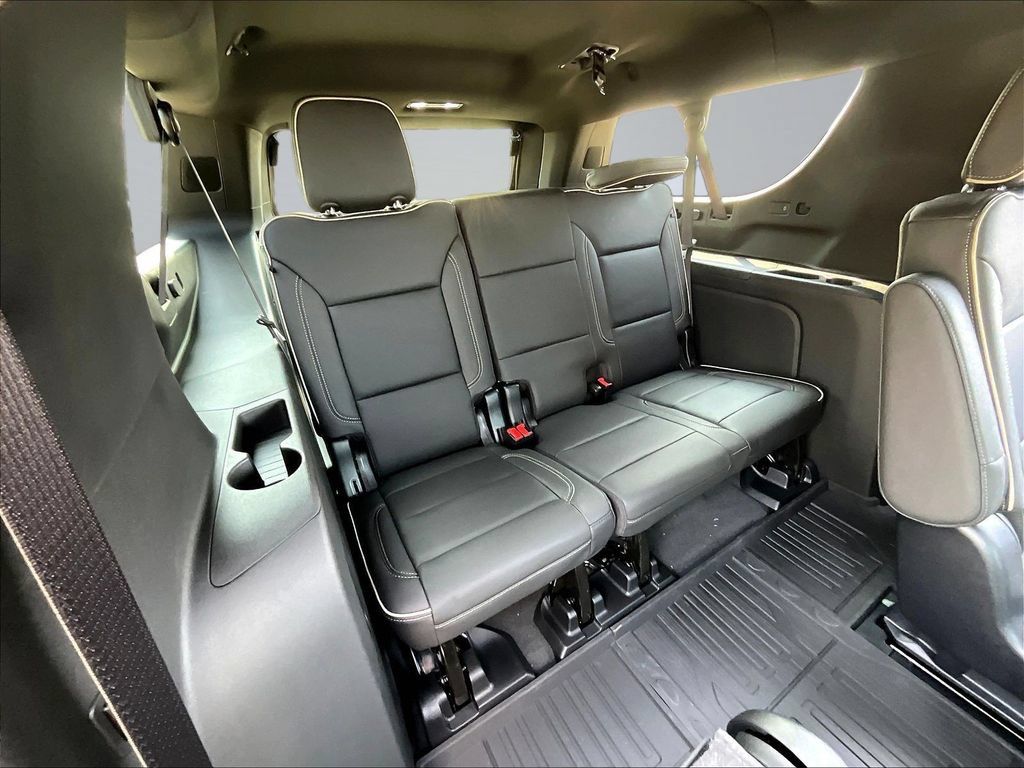 New 2026 GMC Yukon XL Elevation w/ Elevation Premium Package AWD/4WD image 31