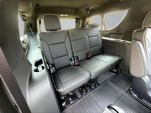 New 2026 GMC Yukon XL Elevation w/ Elevation Premium Package AWD/4WD image 31