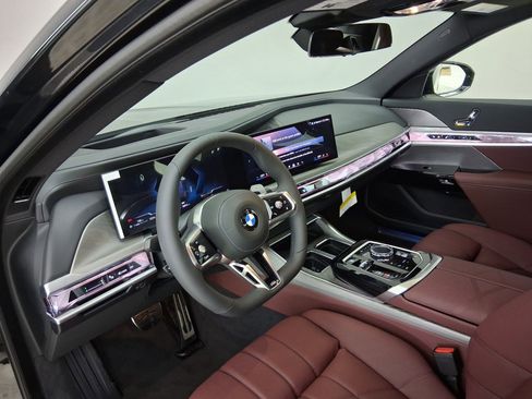 New 2026 BMW 740i w/ Premium Package image 2