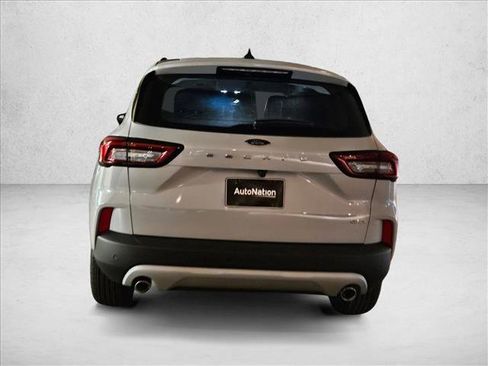 New 2026 Ford Escape SE image 8