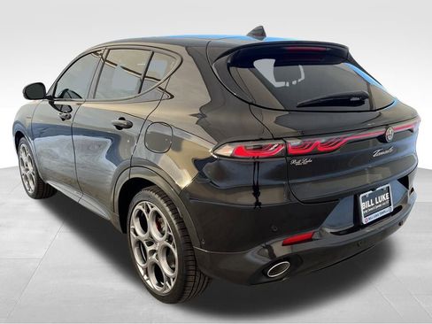 New 2024 Alfa Romeo Tonale Veloce image 9