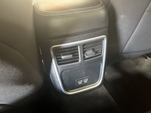 Used 2022 Dodge Charger SXT w/ Cold Weather Package AWD/4WD image 31