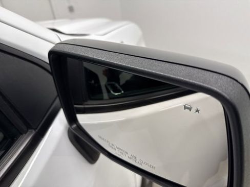 Used 2022 Chevrolet Silverado 1500 RST w/ Convenience Package II image 10