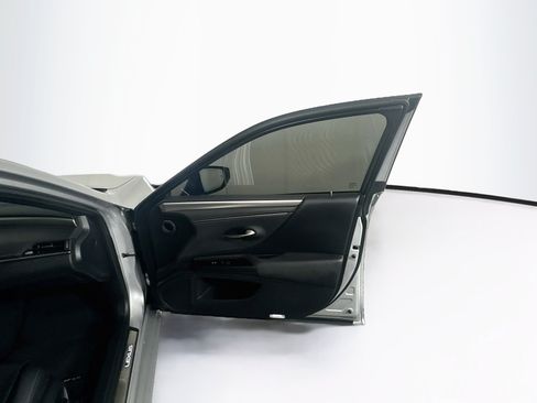 Used 2020 Lexus ES 350 F Sport w/ Accessory Package FWD image 31