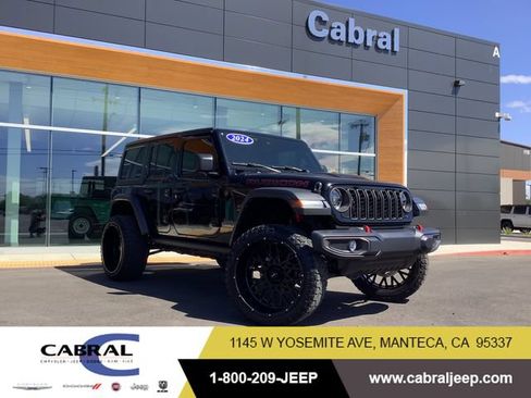 Used 2024 Jeep Wrangler Unlimited Rubicon w/ Technology Group AWD/4WD image 1