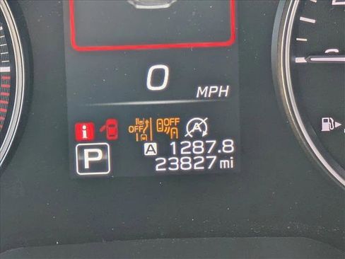 Used 2023 Subaru Outback Premium image 10