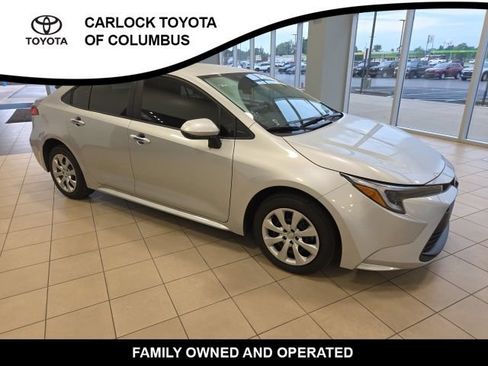 Used 2026 Toyota Corolla LE FWD image 5