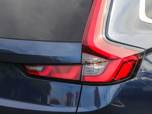 Used 2024 Honda CR-V LX image 11