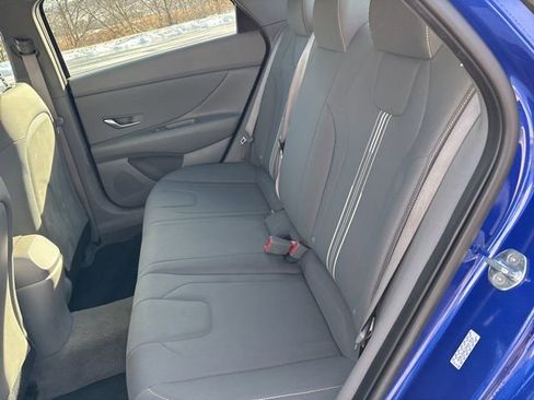 Used 2023 Hyundai Elantra SEL w/ Convenience Package image 21