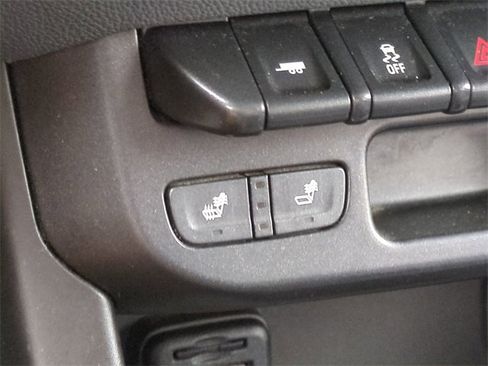 Used 2019 Chevrolet Colorado Z71 w/ Z71 Midnight Edition image 26