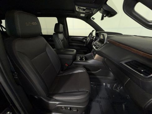 Used 2023 Chevrolet Tahoe High Country AWD/4WD image 28
