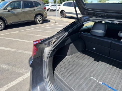 Used 2020 Toyota Prius Prime Limited FWD image 15