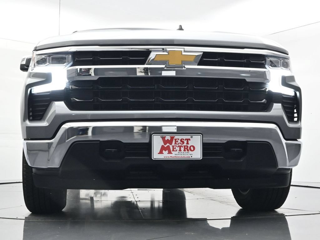 Used 2023 Chevrolet Silverado 1500 LT AWD/4WD image 32