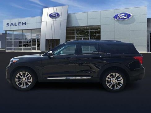 Certified 2022 Ford Explorer XLT w/ Equipment Group 202A AWD/4WD image 5