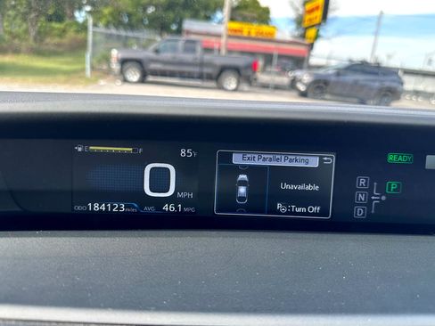 Used 2018 Toyota Prius Two image 14