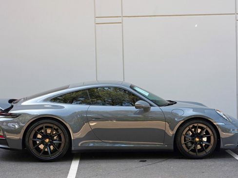 Used 2025 Porsche 911 Carrera w/ Premium Package RWD image 49