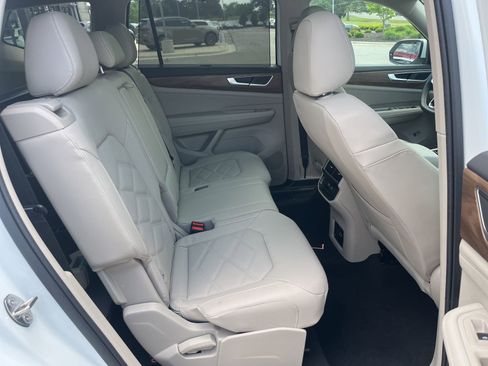 New 2026 Volkswagen Atlas SE FWD image 31