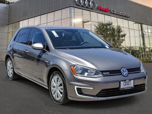 Used 2015 Volkswagen e-Golf Limited Edition FWD image 5