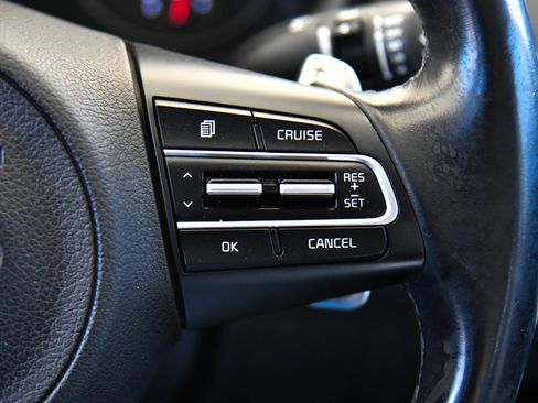 Used 2019 Kia Stinger RWD image 32