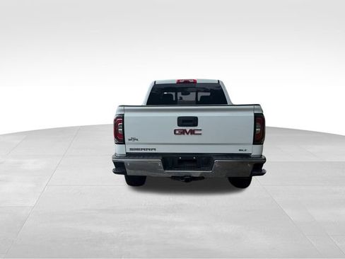 Used 2018 GMC Sierra 1500 SLT w/ SLT Preferred Package AWD/4WD image 4