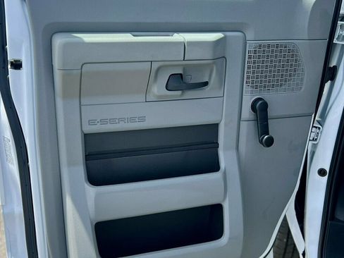Used 2024 Ford E-350 and Econoline 350 Super Duty w/ Driver's Safety Package RWD image 9