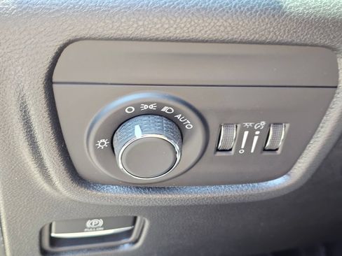 New 2026 Jeep Grand Cherokee Altitude RWD image 16