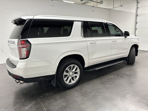Used 2021 Chevrolet Suburban Premier image 10