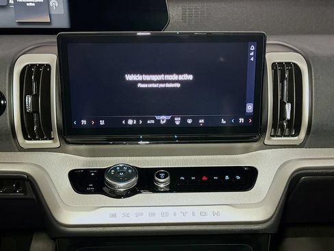 New 2026 Ford Expedition Active AWD/4WD image 13