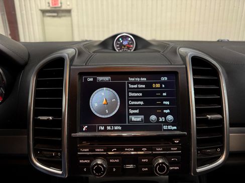 Used 2014 Porsche Cayenne GTS AWD/4WD image 21