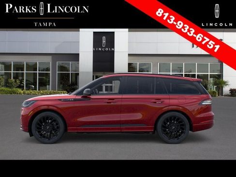 New 2026 Lincoln Aviator Reserve w/ Jet Appearance Package RWD image 3