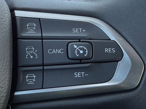 Used 2024 Jeep Compass Trailhawk image 22