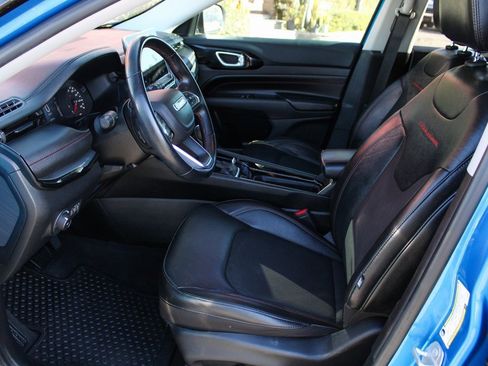 Used 2022 Jeep Compass Trailhawk w/ Trailhawk Convenience Group image 15