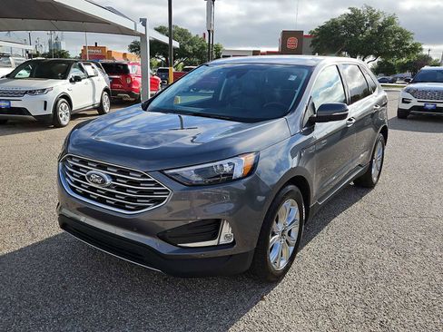 Used 2024 Ford Edge Titanium image 4
