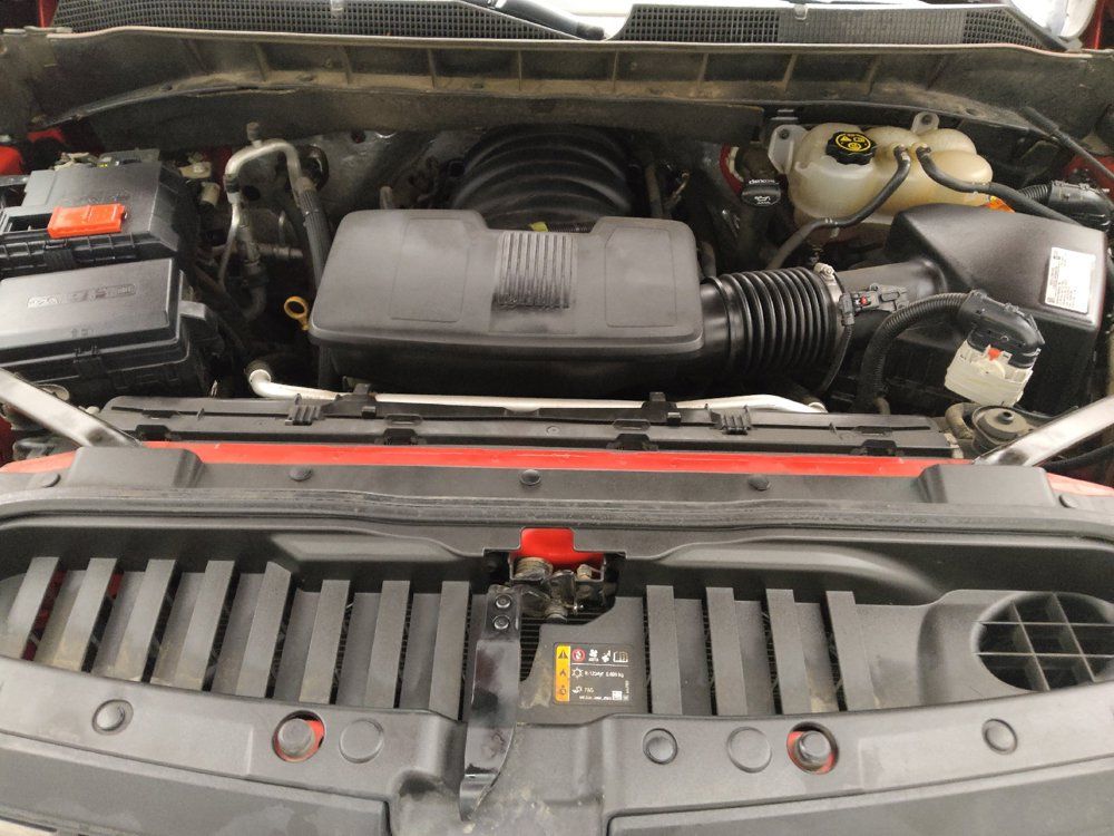 Used 2020 Chevrolet Silverado 1500 LT AWD/4WD image 30