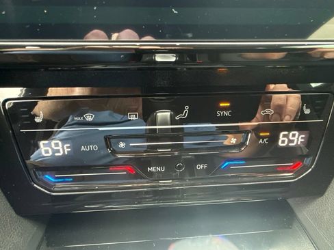 Certified 2023 Volkswagen Arteon SEL AWD/4WD image 15