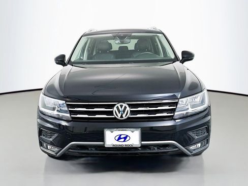 Used 2020 Volkswagen Tiguan SEL AWD/4WD image 2