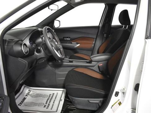 Used 2024 Nissan Kicks SR FWD image 11