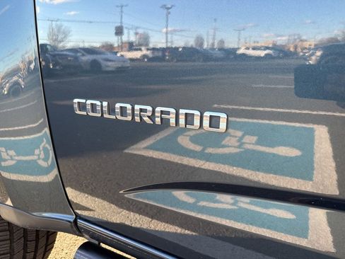 Used 2019 Chevrolet Colorado Z71 image 14