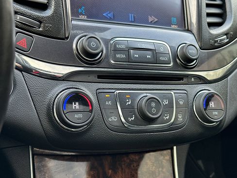 Used 2014 Chevrolet Impala LTZ image 19