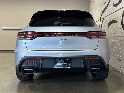 Used 2024 Porsche Macan Turbo AWD/4WD image 6