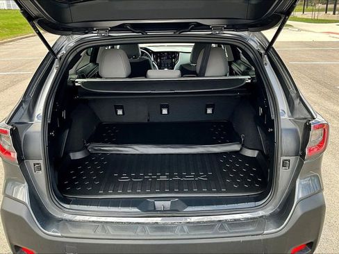 Used 2025 Subaru Outback Premium w/ Popular Package #1A AWD/4WD image 7