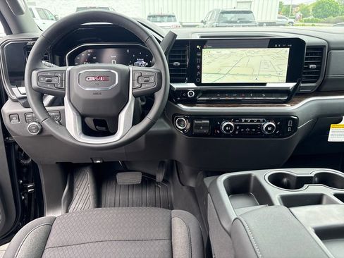 New 2026 GMC Sierra 1500 Elevation w/ LPO, Elevation Black Package AWD/4WD image 34