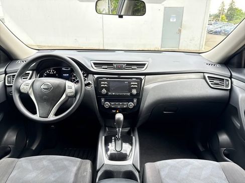 Used 2016 Nissan Rogue SV AWD/4WD image 11