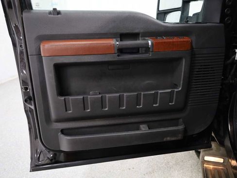 Used 2014 Ford F250 King Ranch w/ Snow Plow Prep Package image 16