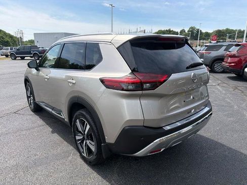 Certified 2023 Nissan Rogue Platinum w/ Platinum Premium Package FWD image 5
