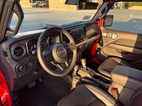Used 2024 Jeep Wrangler Unlimited Rubicon 4xe AWD/4WD image 56